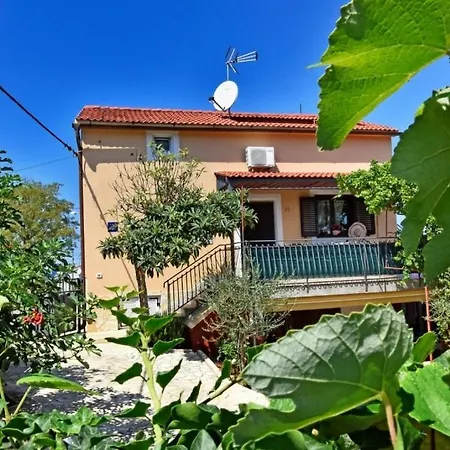 In With Sea View, Terrace, Air Conditioning, Wifi