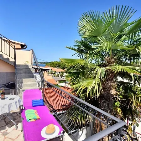 In With Sea View, Terrace, Air Conditioning, Wifi Lejlighed Funtana